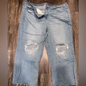 Torrid 22R High Rise Cropped Distressed Light Blue Jeans